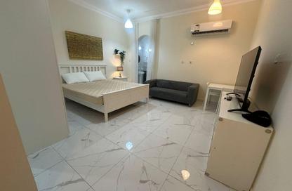 Apartment - Studio - 1 Bathroom for rent in New Salata - Salata - Doha