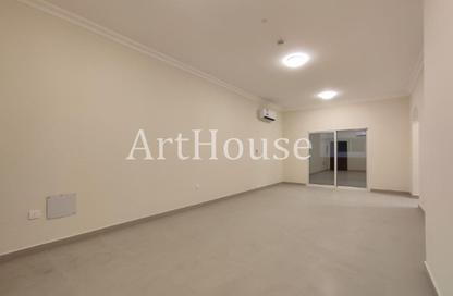 Apartment - 3 Bedrooms - 2 Bathrooms for rent in Fereej Bin Mahmoud North - Fereej Bin Mahmoud - Doha Apartment - 3 Bedrooms - 2 Bathrooms for rent in Fereej Bin Mahmoud North - Fereej Bin Mahmoud - Doha