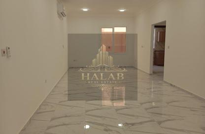 Apartment - 2 Bedrooms - 2 Bathrooms for rent in Al Khazin Street - Madinat Khalifa South - Madinat Khalifa - Doha
