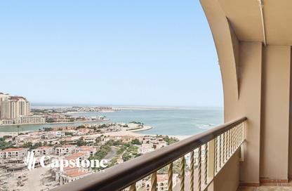 Apartment - 2 Bedrooms - 3 Bathrooms for sale in Marina Gate - Porto Arabia - The Pearl Island - Doha