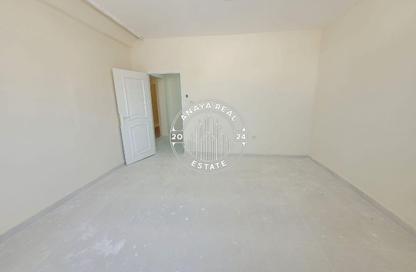 Penthouse - 1 Bedroom - 1 Bathroom for rent in Al Aziziyah - Al Aziziyah - Doha