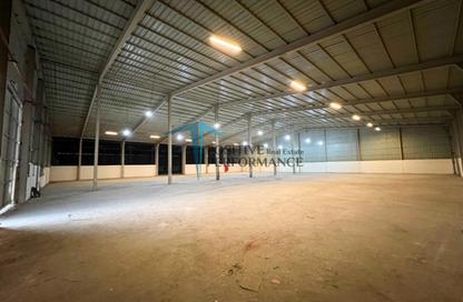 Warehouse - Studio - 2 Bathrooms for rent in East Industrial Street - Birkat Al Awamer - Al Wakra