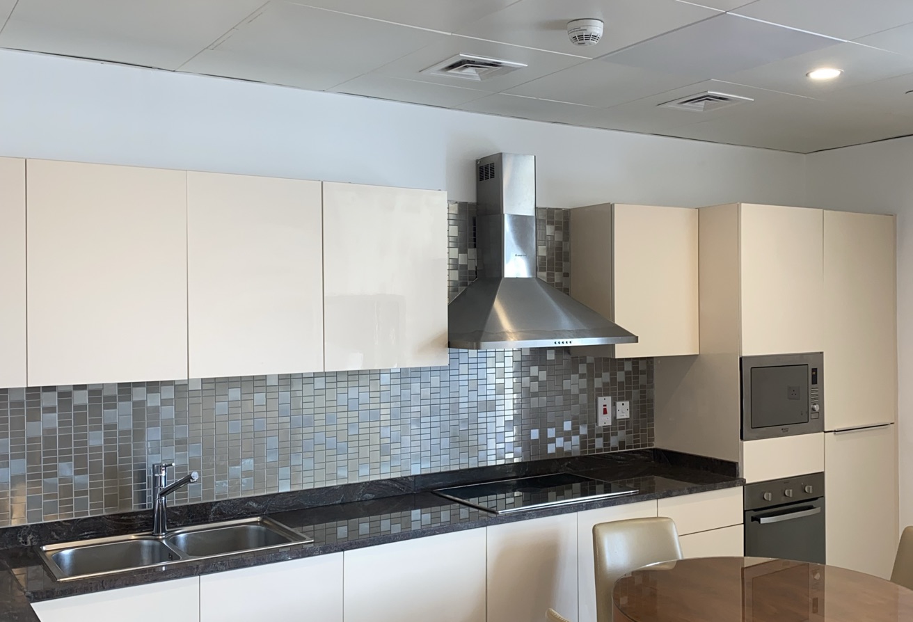 SLEEK STUDIO FOR RENT IN PORTO ARABIA /MARINA VIEW thumbnail 5