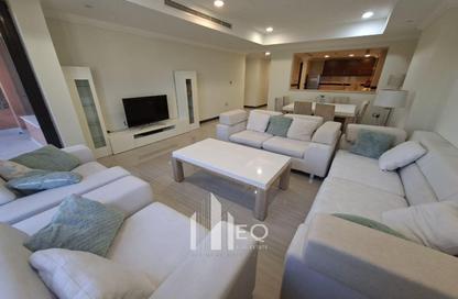 Apartment - 2 Bedrooms - 2 Bathrooms for rent in East Porto Drive - Porto Arabia - The Pearl Island - Doha