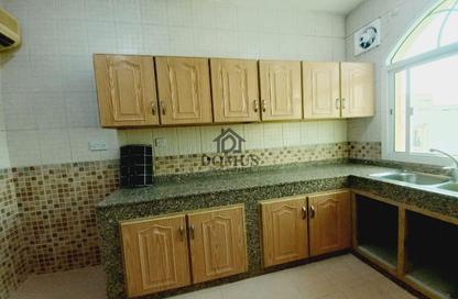 Apartment - 2 Bedrooms - 2 Bathrooms for rent in Thabit Bin Zaid Street - Al Mansoura - Doha