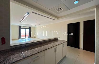 Apartment - Studio - 1 for rent in East Porto Drive - Porto Arabia - The Pearl Island - Doha