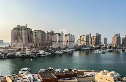 Apartment - 1 Bedroom - 2 Bathrooms for rent in Burj Eleganté - Porto Arabia - The Pearl Island - Doha