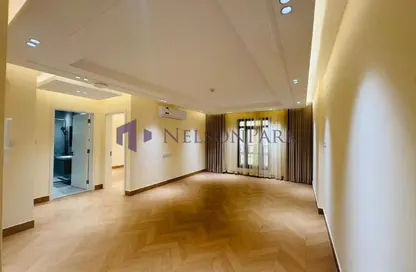 شقة - 2 غرف نوم - 2 حمامات للايجار في شارع النصر - النصر - الدوحة