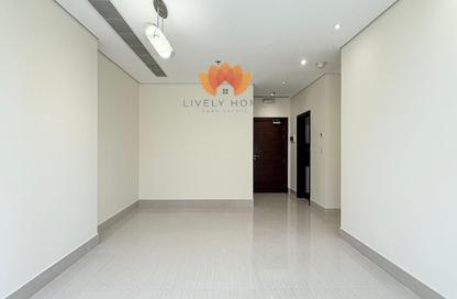 Apartment - 2 Bedrooms - 2 Bathrooms for rent in Marina Residences 195 - Marina District - Lusail