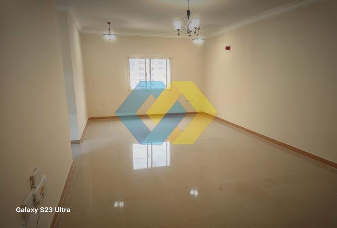 53142390 - Property Image 2