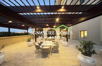 Apartment - 1 - 2 for sale in West Porto Drive - Porto Arabia - The Pearl Island - Doha