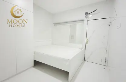 Apartment - 1 Bathroom for rent in Umm Ghuwailina 4 - Umm Ghuwailina - Doha