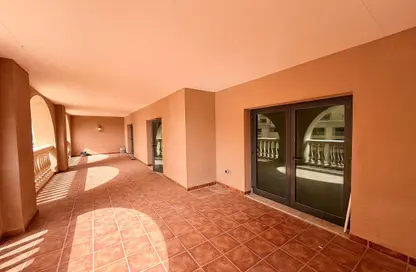 Apartment - 2 Bedrooms - 2 Bathrooms for rent in East Porto Drive - Porto Arabia - The Pearl Island - Doha