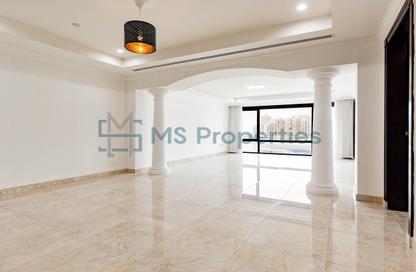 Townhouse - 2 Bedrooms - 3 Bathrooms for rent in East Porto Drive - Porto Arabia - The Pearl Island - Doha