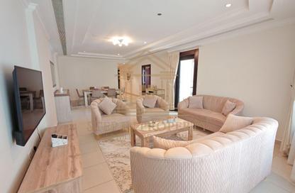 Apartment - 2 Bedrooms - 2 Bathrooms for rent in East Porto Drive - Porto Arabia - The Pearl Island - Doha
