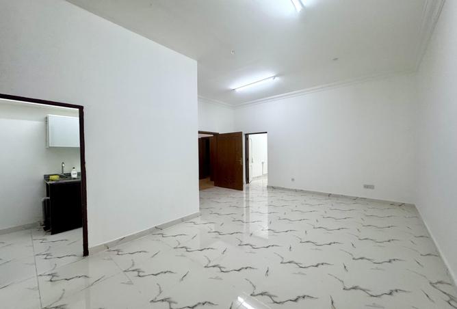 1012230 - Property Image 2