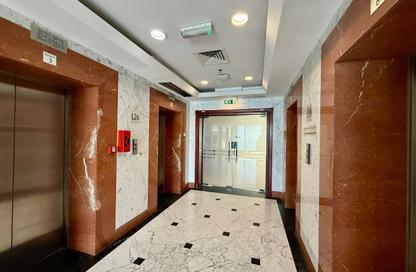 Office Space - Studio - 6 Bathrooms for rent in West Bay - Doha
