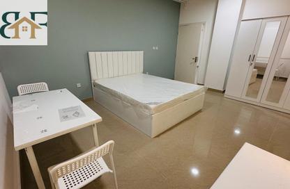 Apartment - Studio - 1 Bathroom for rent in Najma street - Old Airport Road - Doha