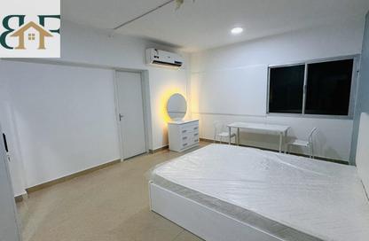 Apartment - Studio - 1 Bathroom for rent in Najma street - Old Airport Road - Doha