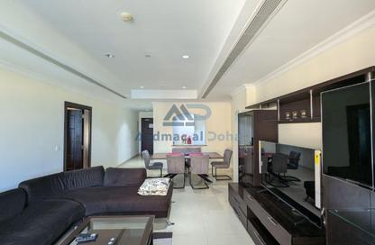 Apartment - 1 Bedroom - 2 Bathrooms for rent in West Porto Drive - Porto Arabia - The Pearl Island - Doha