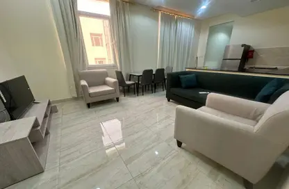Apartment - 1 Bedroom - 2 Bathrooms for rent in Al Duhail - Al Duhail - Doha