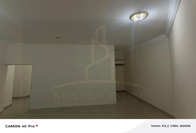 53470883 - Property Image 2