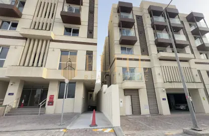 Apartment - 2 Bedrooms - 3 Bathrooms for rent in Le mirage corniche - Ras Abu Aboud - Doha