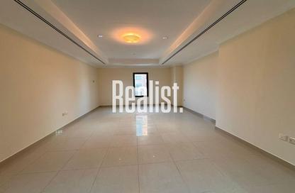 Apartment - 1 Bedroom - 2 Bathrooms for rent in West Porto Drive - Porto Arabia - The Pearl Island - Doha Apartment - 1 Bedroom - 2 Bathrooms for rent in West Porto Drive - Porto Arabia - The Pearl Island - Doha