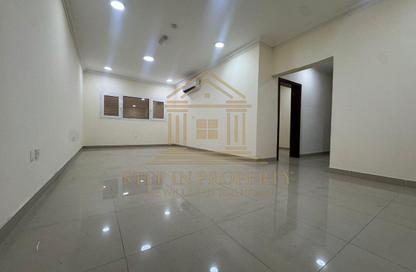 Apartment - 2 Bedrooms - 2 Bathrooms for rent in Al Aziziyah - Al Aziziyah - Doha