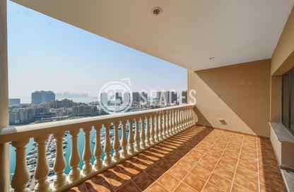 Apartment - 2 Bedrooms - 3 Bathrooms for sale in East Porto Drive - Porto Arabia - The Pearl Island - Doha