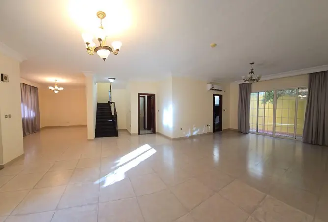 58199201 - Property Image 3
