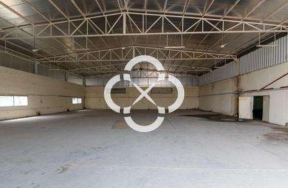 Warehouse - Studio for rent in Industrial Area 1 - Industrial Area - Doha