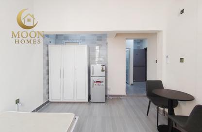 Apartment - Studio - 1 Bathroom for rent in Umm Ghuwailina 4 - Umm Ghuwailina - Doha