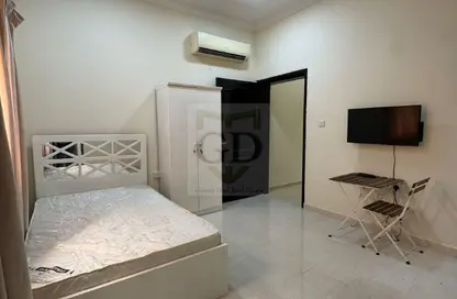 Apartment - Studio - 1 Bathroom for rent in Mamoura 18 - Al Maamoura - Doha
