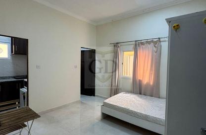 Apartment - Studio - 1 Bathroom for rent in Mamoura 18 - Al Maamoura - Doha