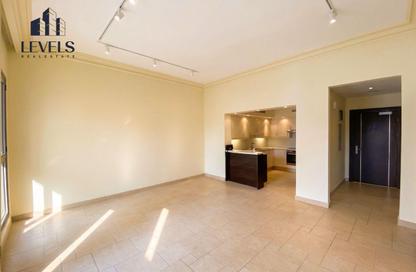 Apartment - 1 Bedroom - 2 Bathrooms for rent in Mercato - Qanat Quartier - The Pearl Island - Doha