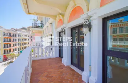 Apartment - 3 Bedrooms - 3 Bathrooms for rent in Chateau - Qanat Quartier - The Pearl Island - Doha