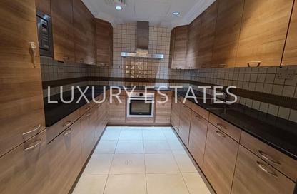 Apartment - 2 Bedrooms - 3 Bathrooms for rent in East Porto Drive - Porto Arabia - The Pearl Island - Doha