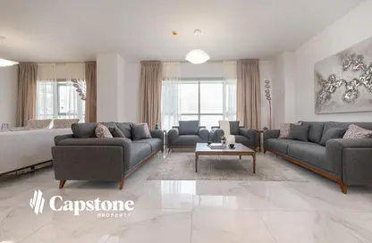 Apartment - 4 Bedrooms - 5 Bathrooms for rent in 35 West Bay - West Bay - Doha