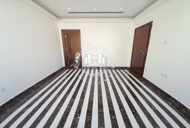 1030480 - Property Image 3