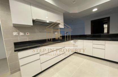 Apartment - 2 Bedrooms - 4 Bathrooms for rent in Viva East - Viva Bahriyah - The Pearl Island - Doha Apartment - 2 Bedrooms - 4 Bathrooms for rent in Viva East - Viva Bahriyah - The Pearl Island - Doha