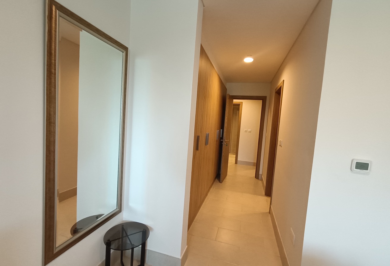 Luxury 1Bedroom + Office | Bills Included thumbnail 4