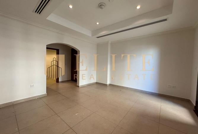 53330663 - Property Image 3