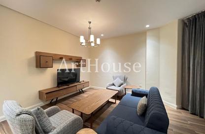 Apartment - 2 Bedrooms - 4 Bathrooms for rent in Floresta Gardens - Floresta Gardens - The Pearl Island - Doha
