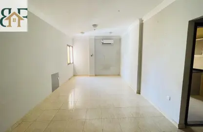 شقة - 2 غرف نوم - 2 حمامات للايجار في منتزه 70 - المنتزه - الدوحة