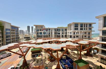 Apartment - 2 Bedrooms - 3 Bathrooms for sale in Crystal Residence - Gewan Island - The Pearl Island - Doha