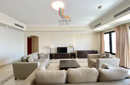 Apartment - 3 Bedrooms - 4 Bathrooms for rent in West Porto Drive - Porto Arabia - The Pearl Island - Doha