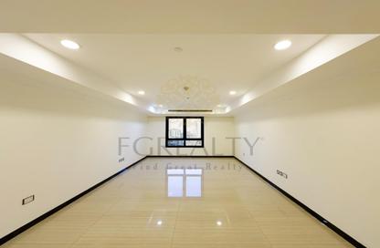 Apartment - 1 - 2 for sale in West Porto Drive - Porto Arabia - The Pearl Island - Doha