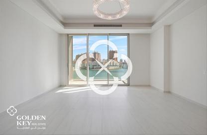 Apartment - 1 Bedroom - 2 Bathrooms for rent in Crystal Residence - Gewan Island - The Pearl Island - Doha