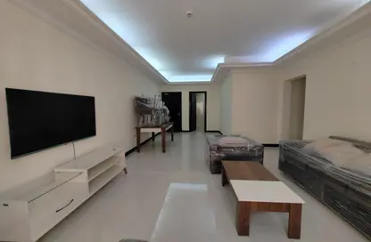 Apartment - 3 Bedrooms - 3 Bathrooms for rent in Al Nasr Street - Al Nasr - Doha